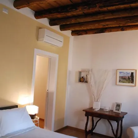 Wallace Luxury Apartmán *