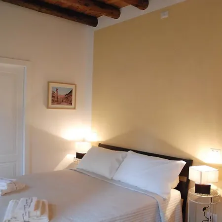 Wallace Luxury Verona