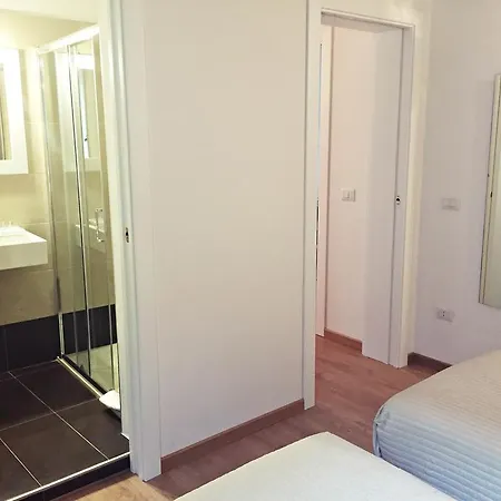 Wallace Luxury Verona