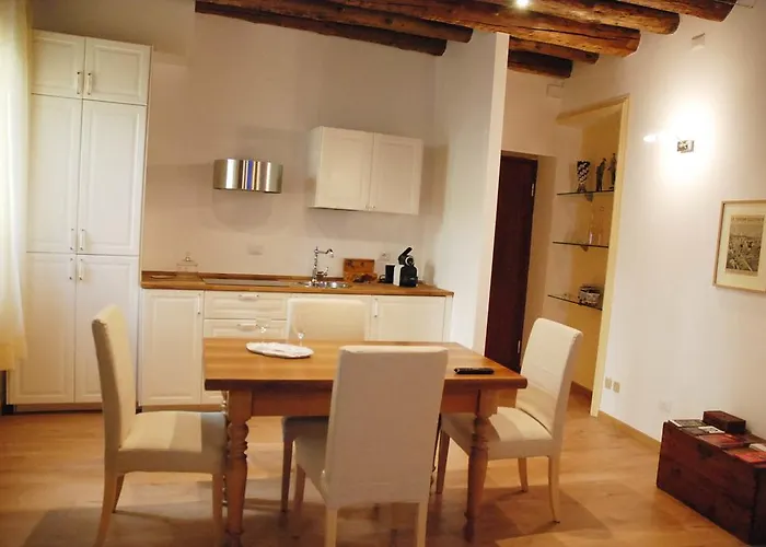 Wallace Luxury Apartament Werona