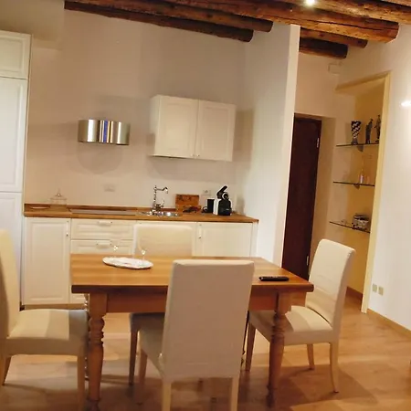 Wallace Luxury Apartman Verona